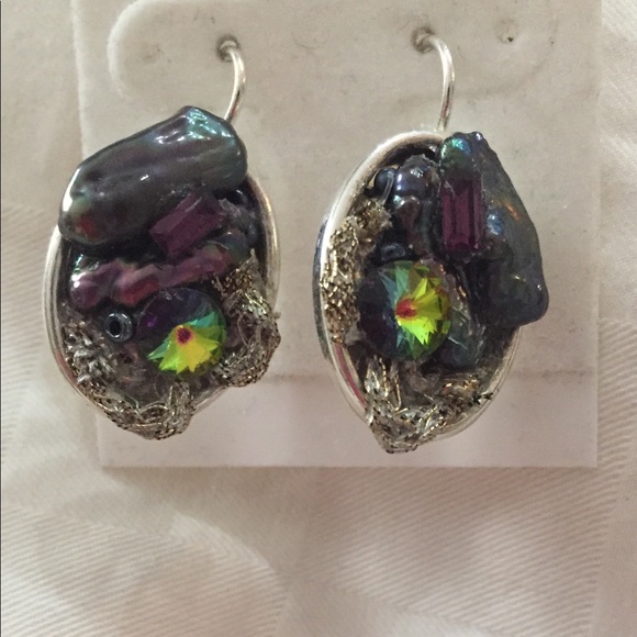 Gorgeous Sliver Geode Earrings - Picture 3 of 7